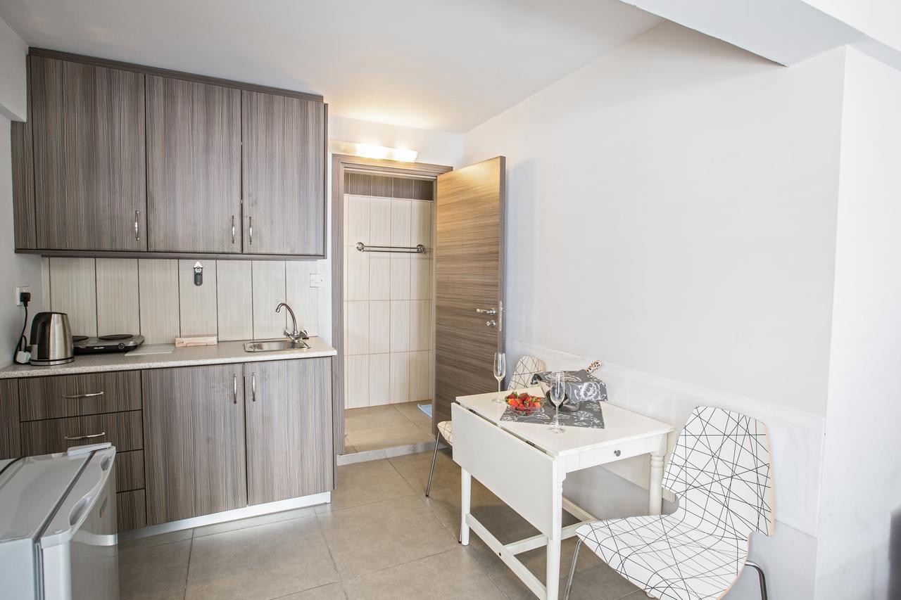 Merab Napa Suites Ayia Napa Exterior foto